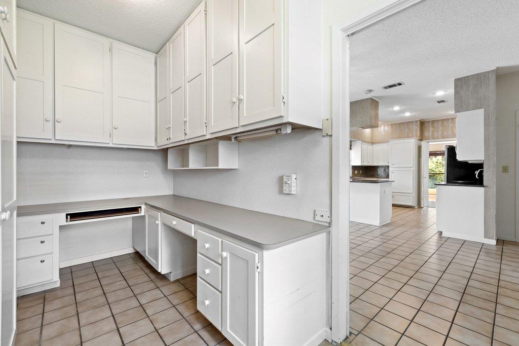 110 Blue Jay DR
