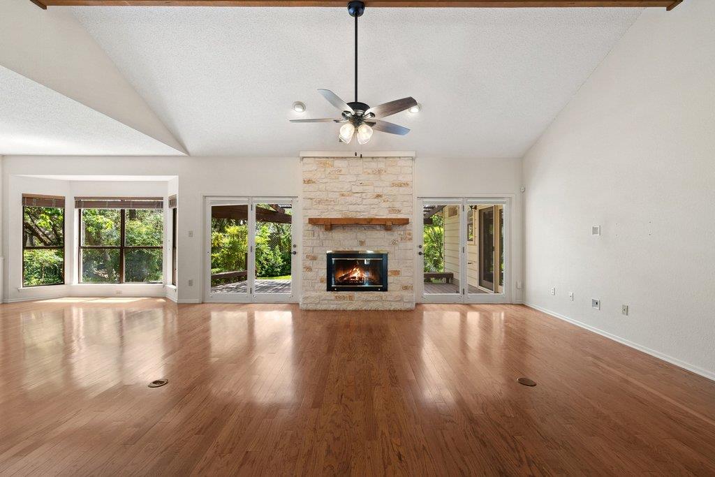 110 Blue Jay DR