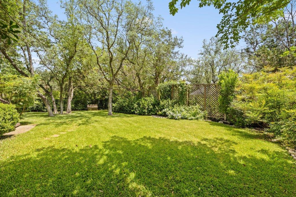 110 Blue Jay DR