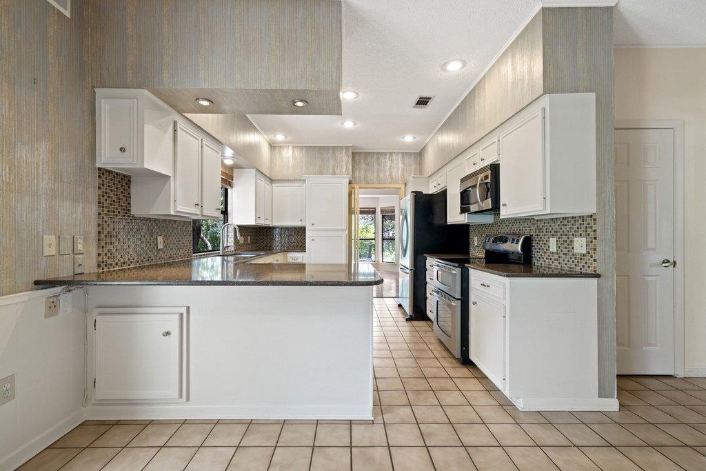 110 Blue Jay DR
