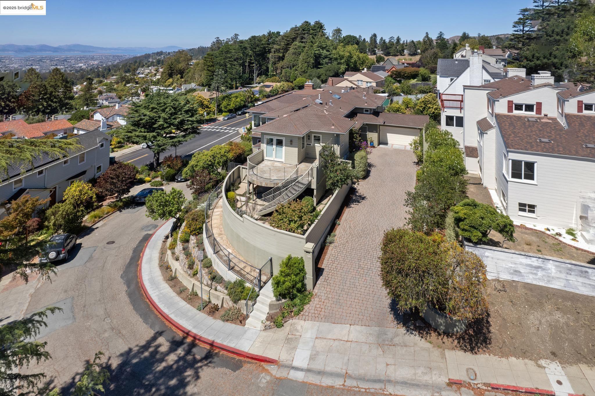 45 Alta Rd