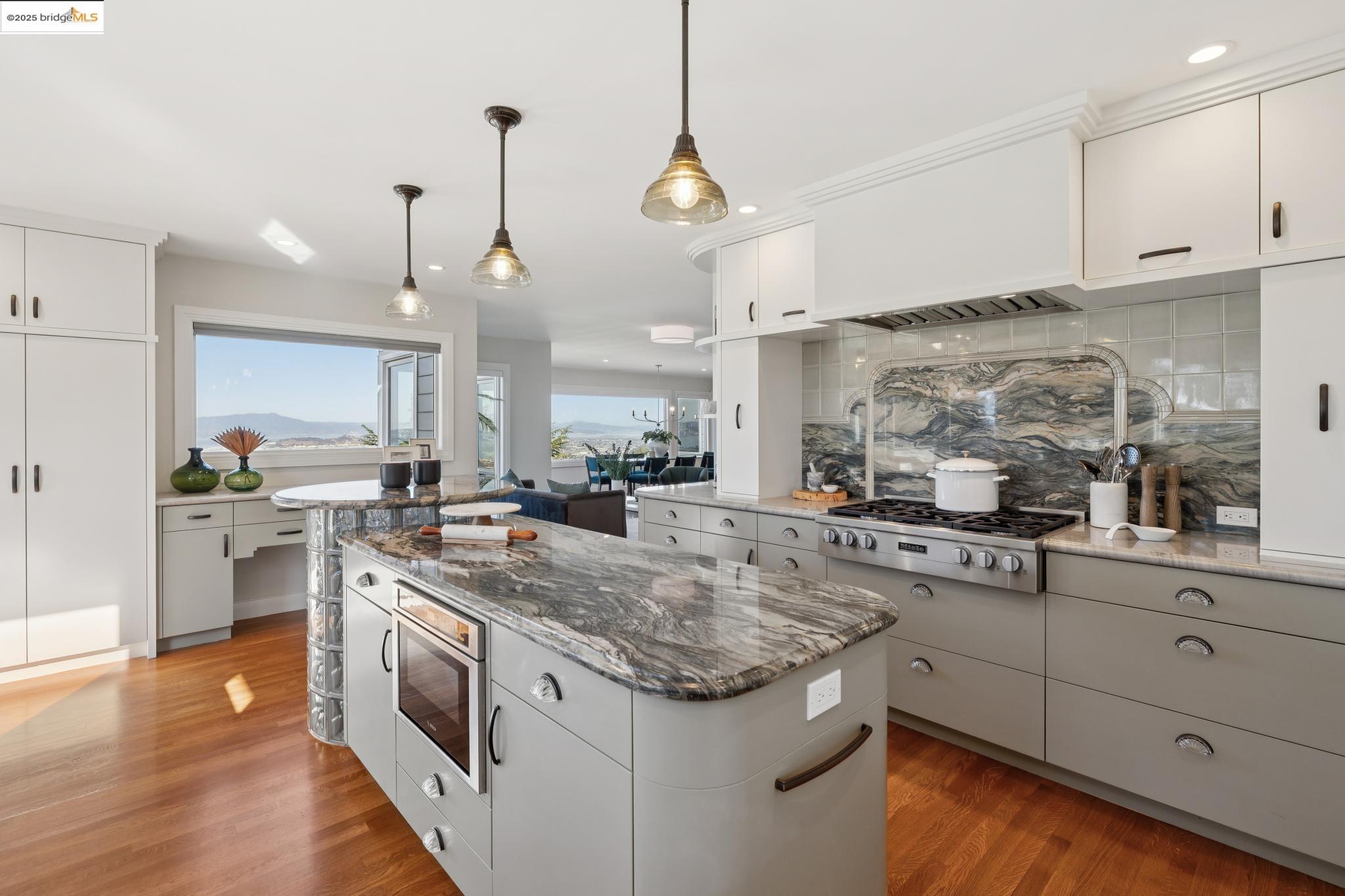 45 Alta Rd