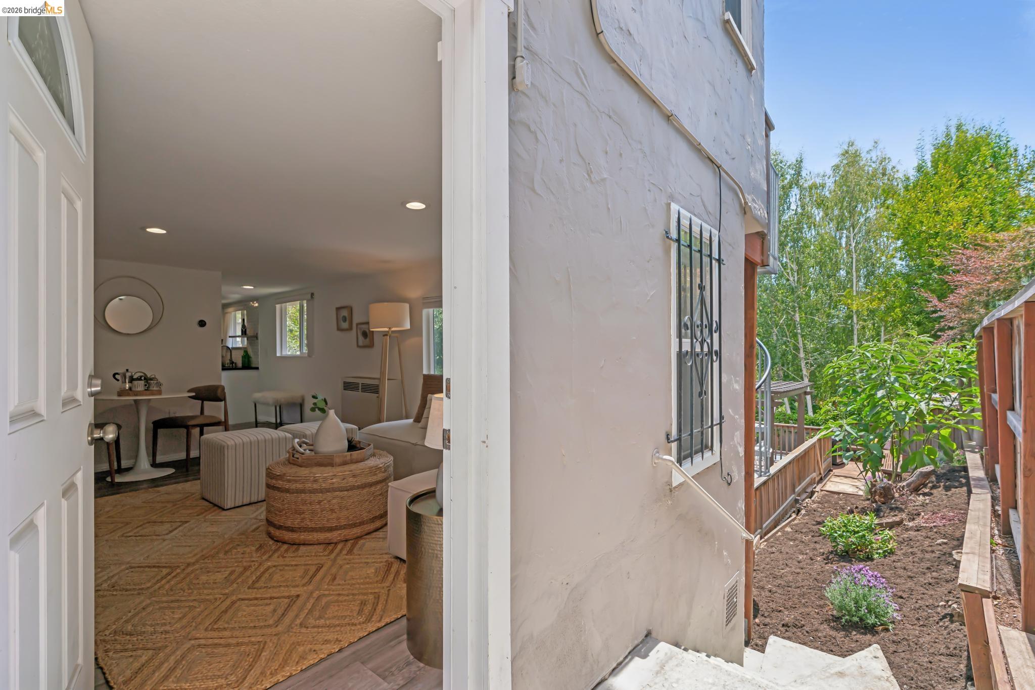 815 Portal Ave
