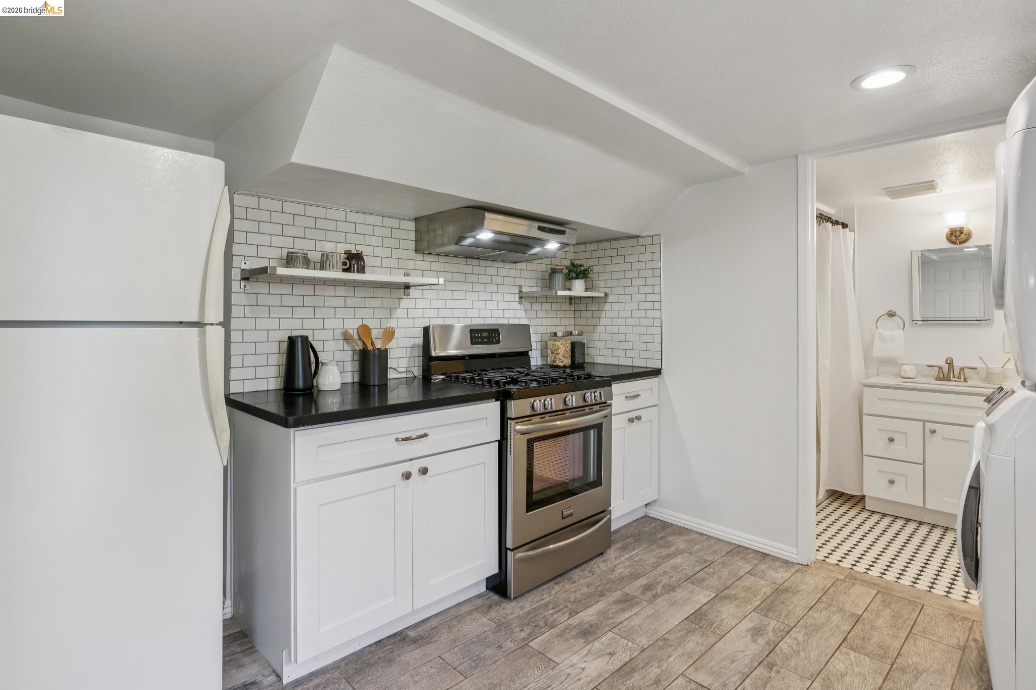 815 Portal Ave