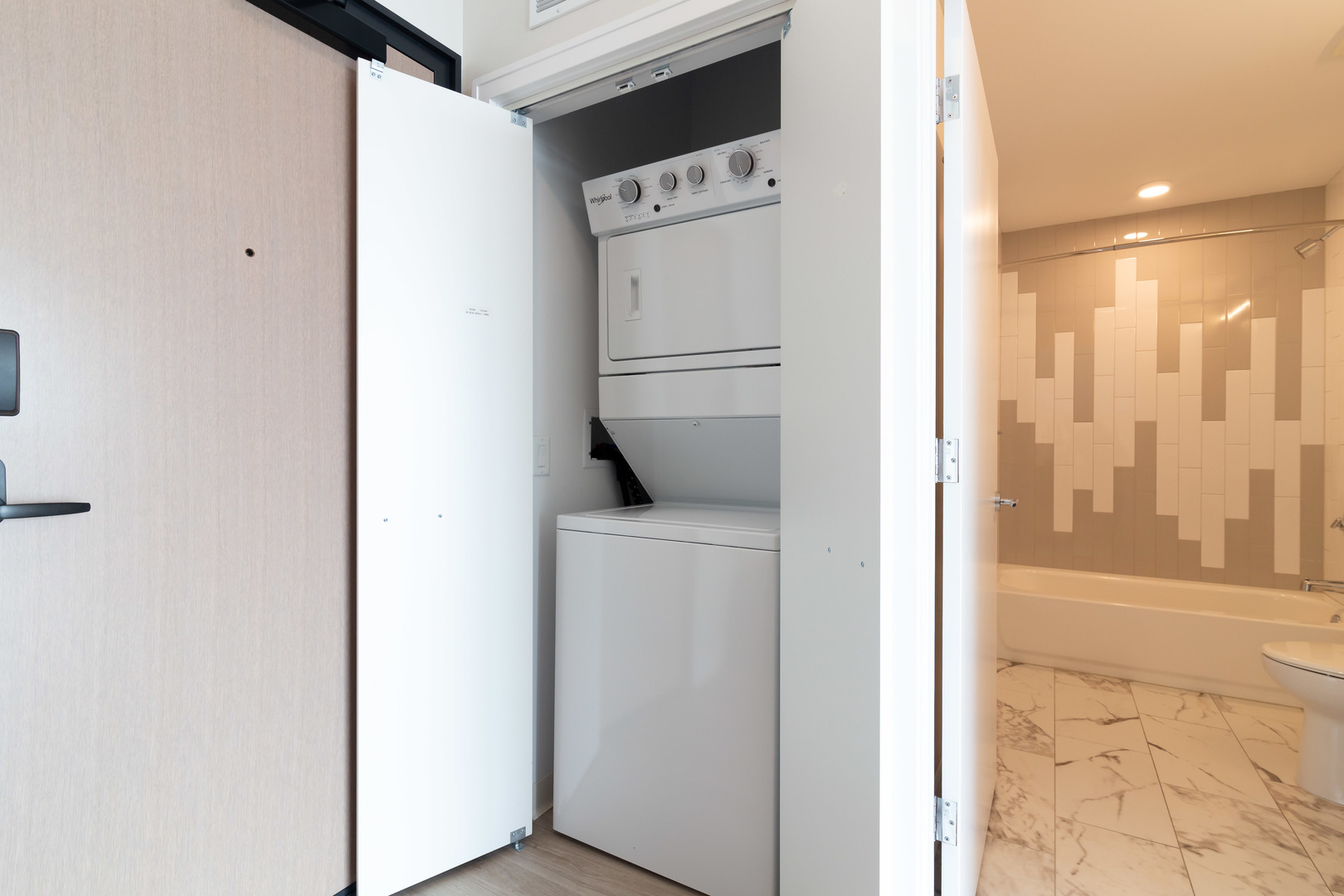 1125 W Van Buren Street Unit: 404