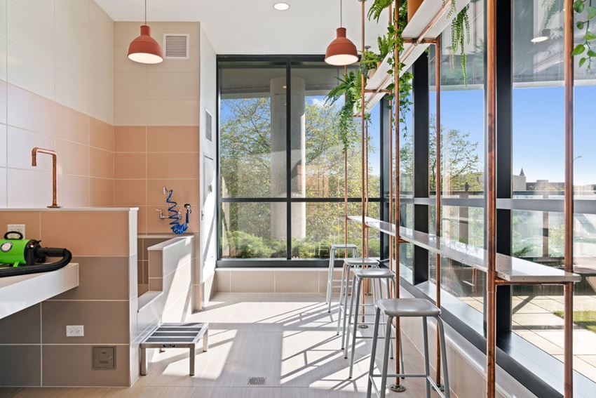 1125 W Van Buren Street Unit: 404