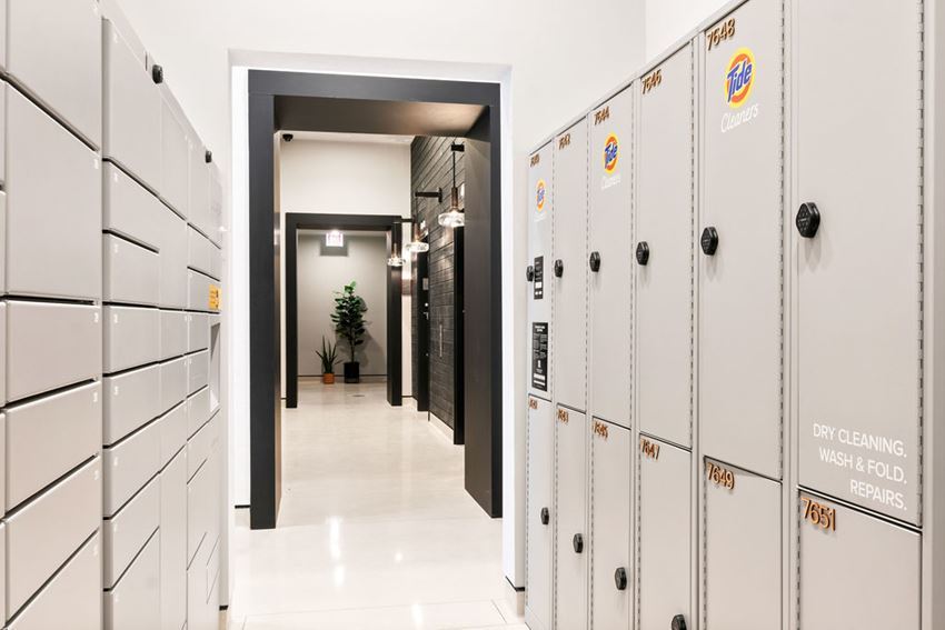 1125 W Van Buren Street Unit: 404