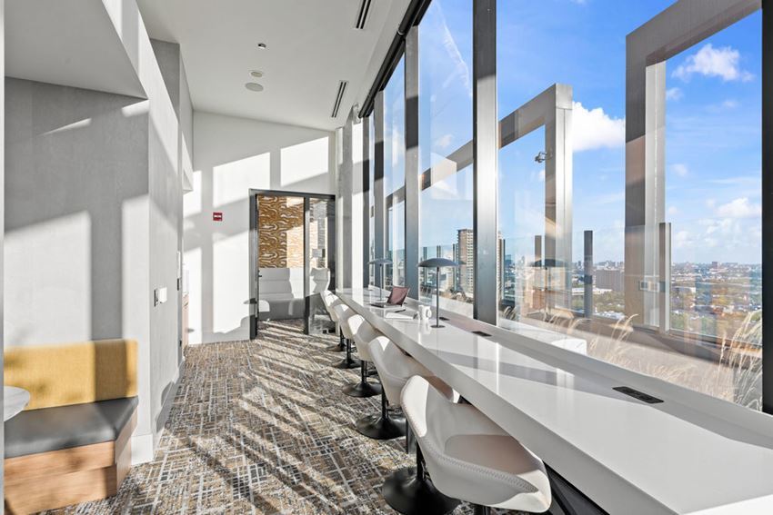 1125 W Van Buren Street Unit: 404