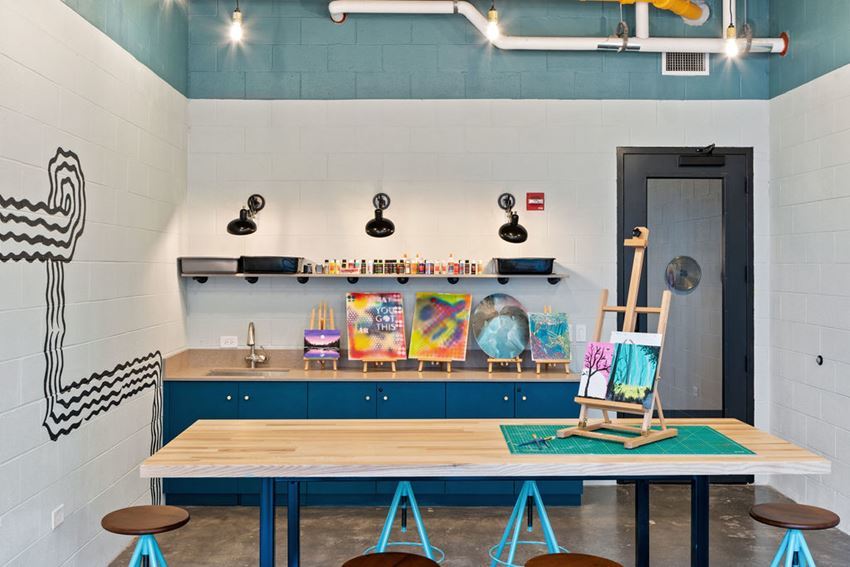 1125 W Van Buren Street Unit: 404