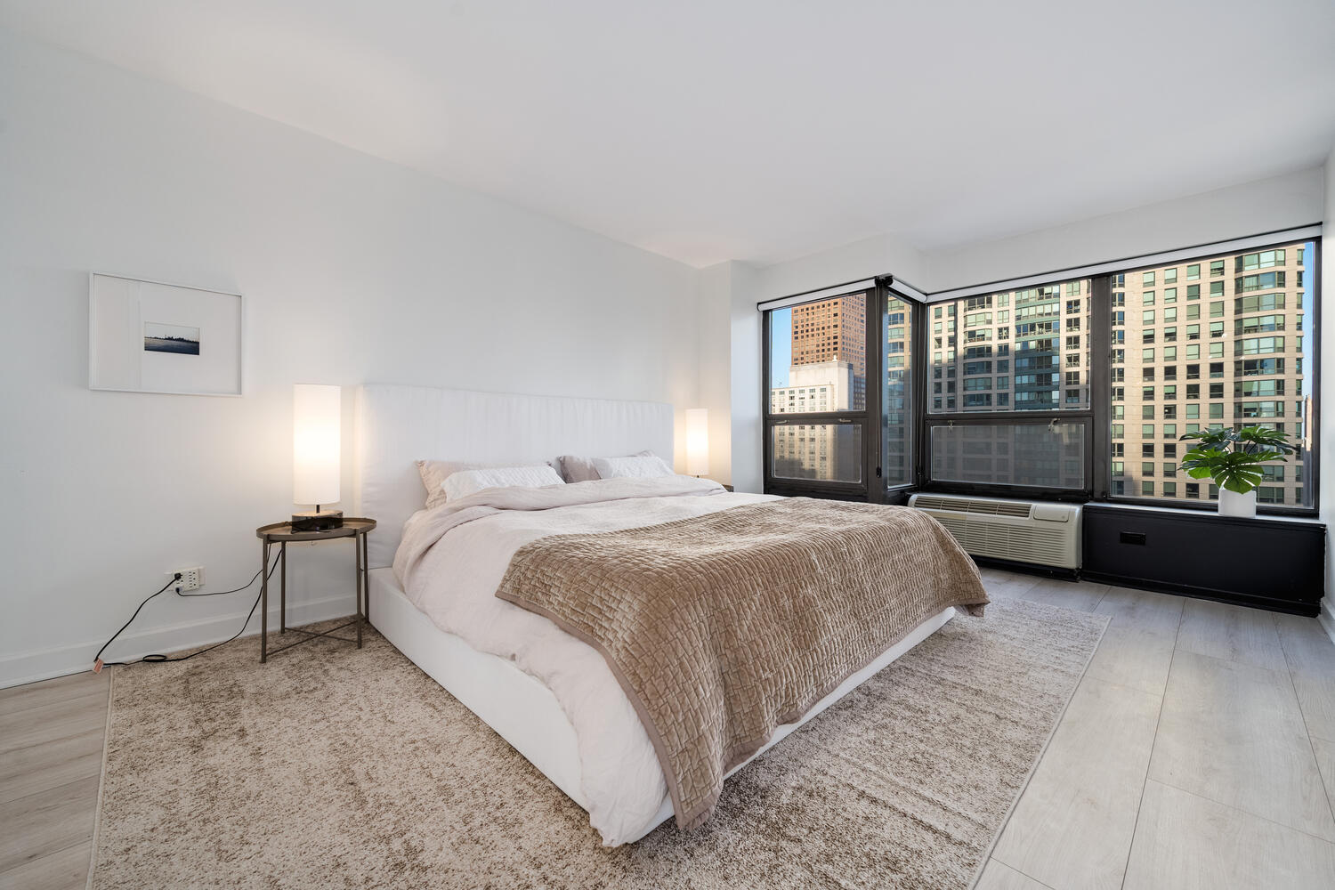 30 E Huron Street Unit: 3002