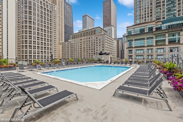 30 E Huron Street Unit: 3002