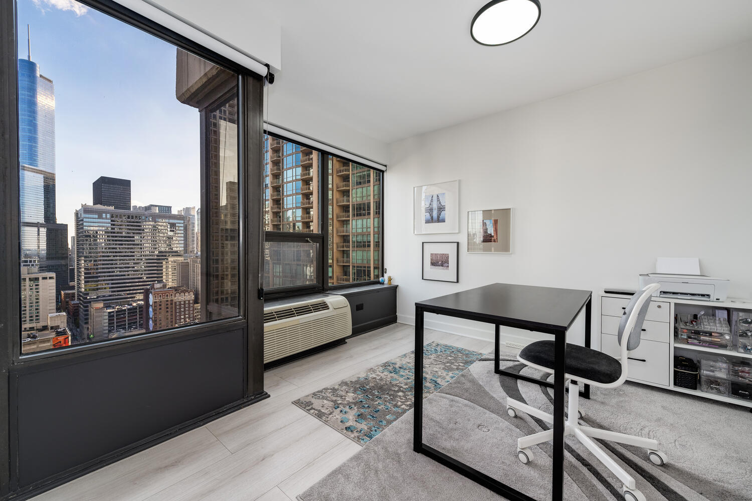 30 E Huron Street Unit: 3002