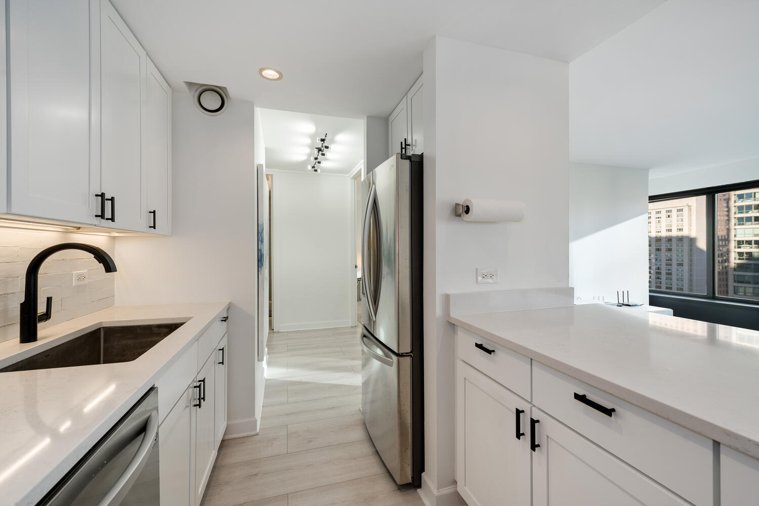 30 E Huron Street Unit: 3002