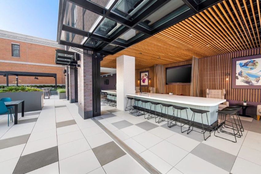 730 N Milwaukee Avenue Unit: 1802