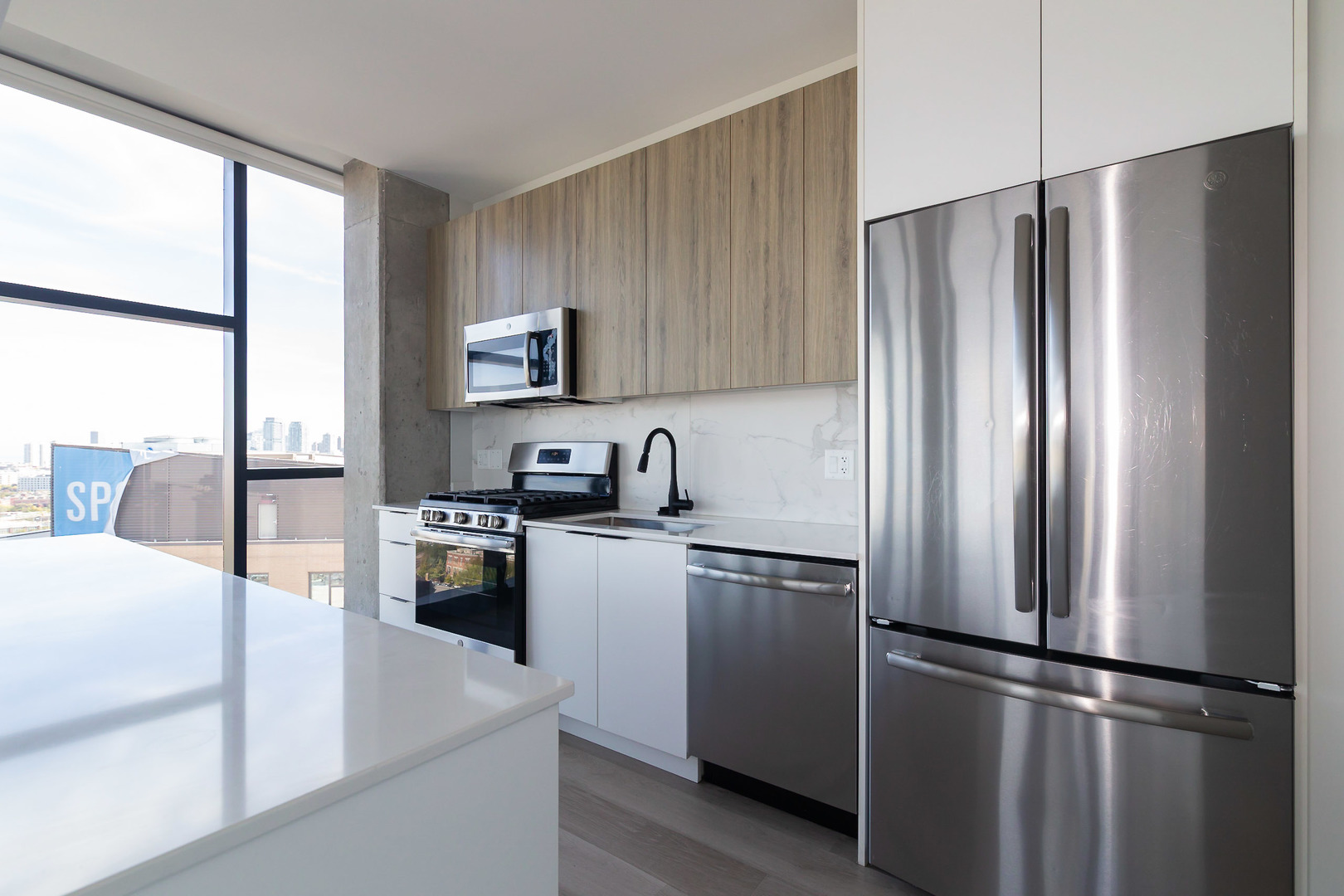 730 N Milwaukee Avenue Unit: 1802