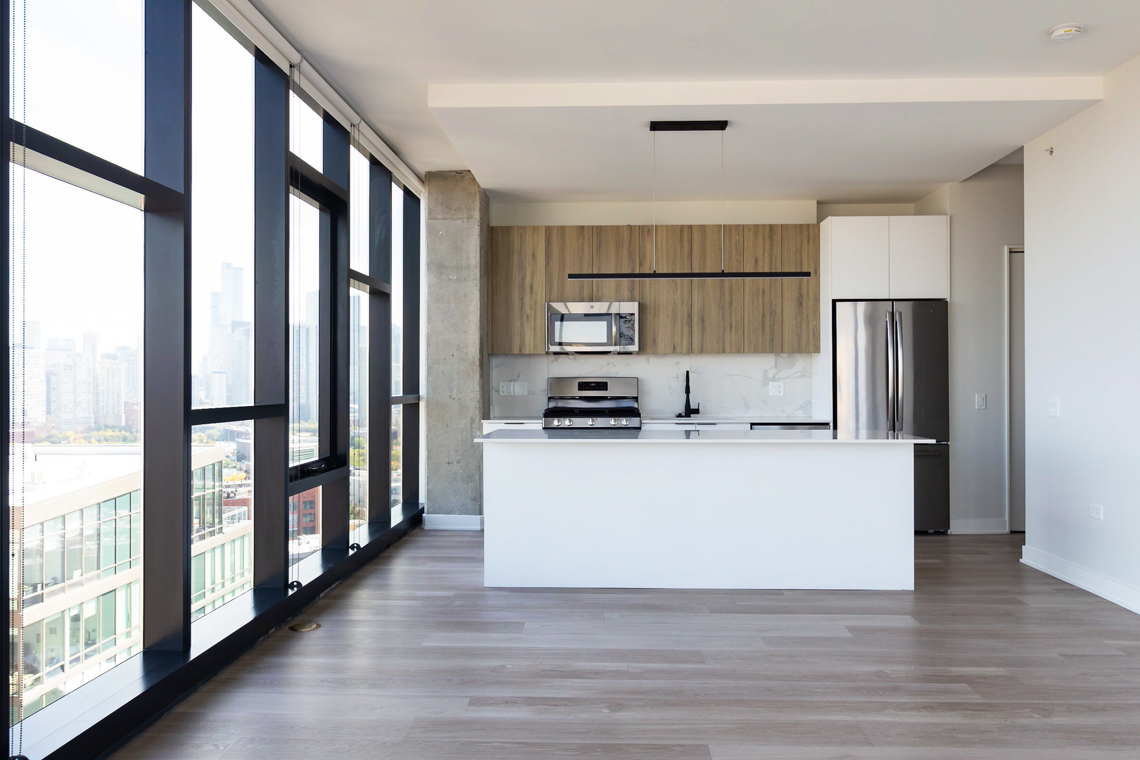 730 N Milwaukee Avenue Unit: 1802