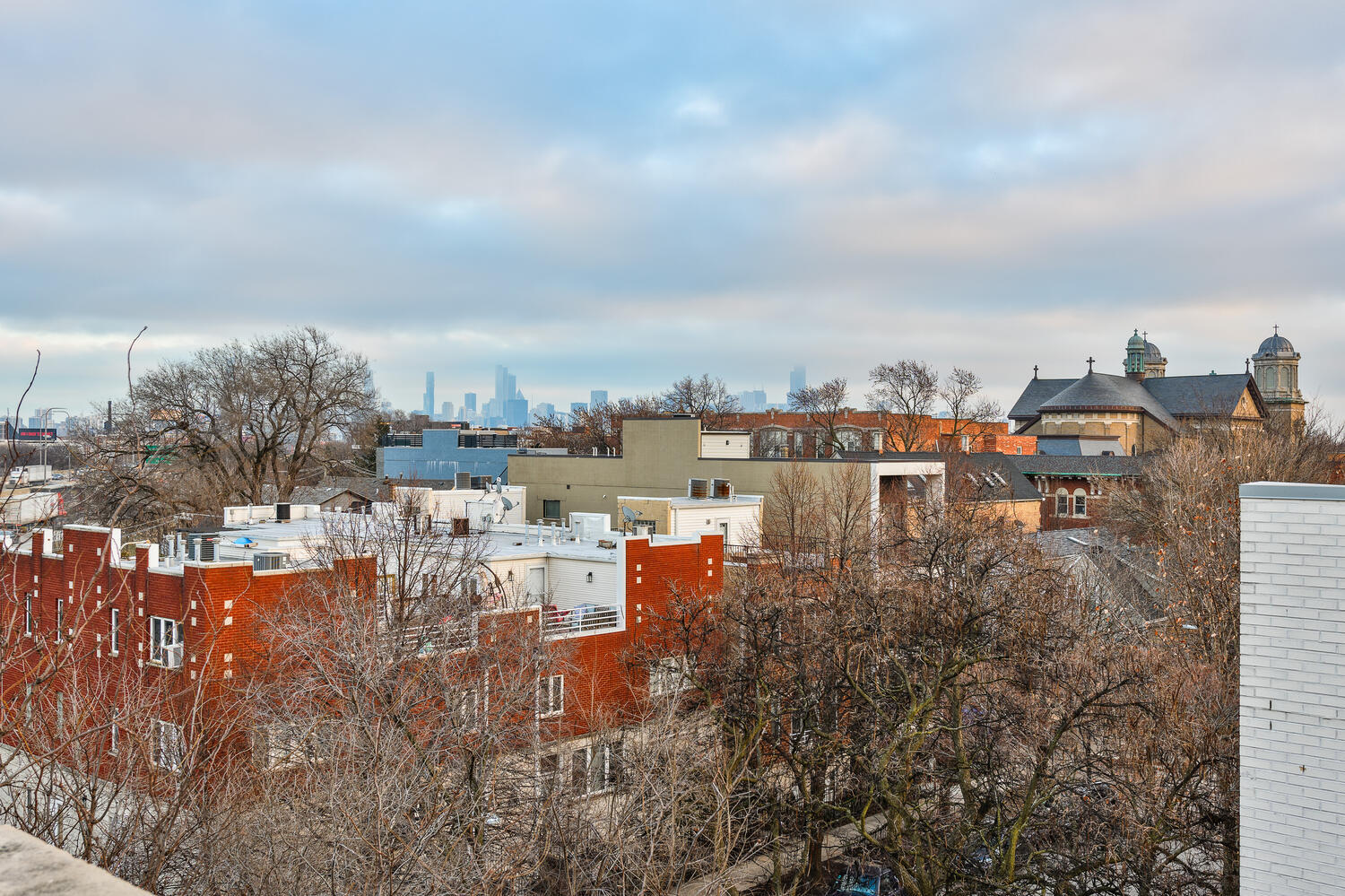 2330 N Hamilton Avenue Unit: 1