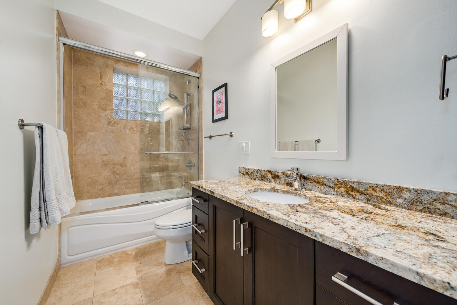 2330 N Hamilton Avenue Unit: 1