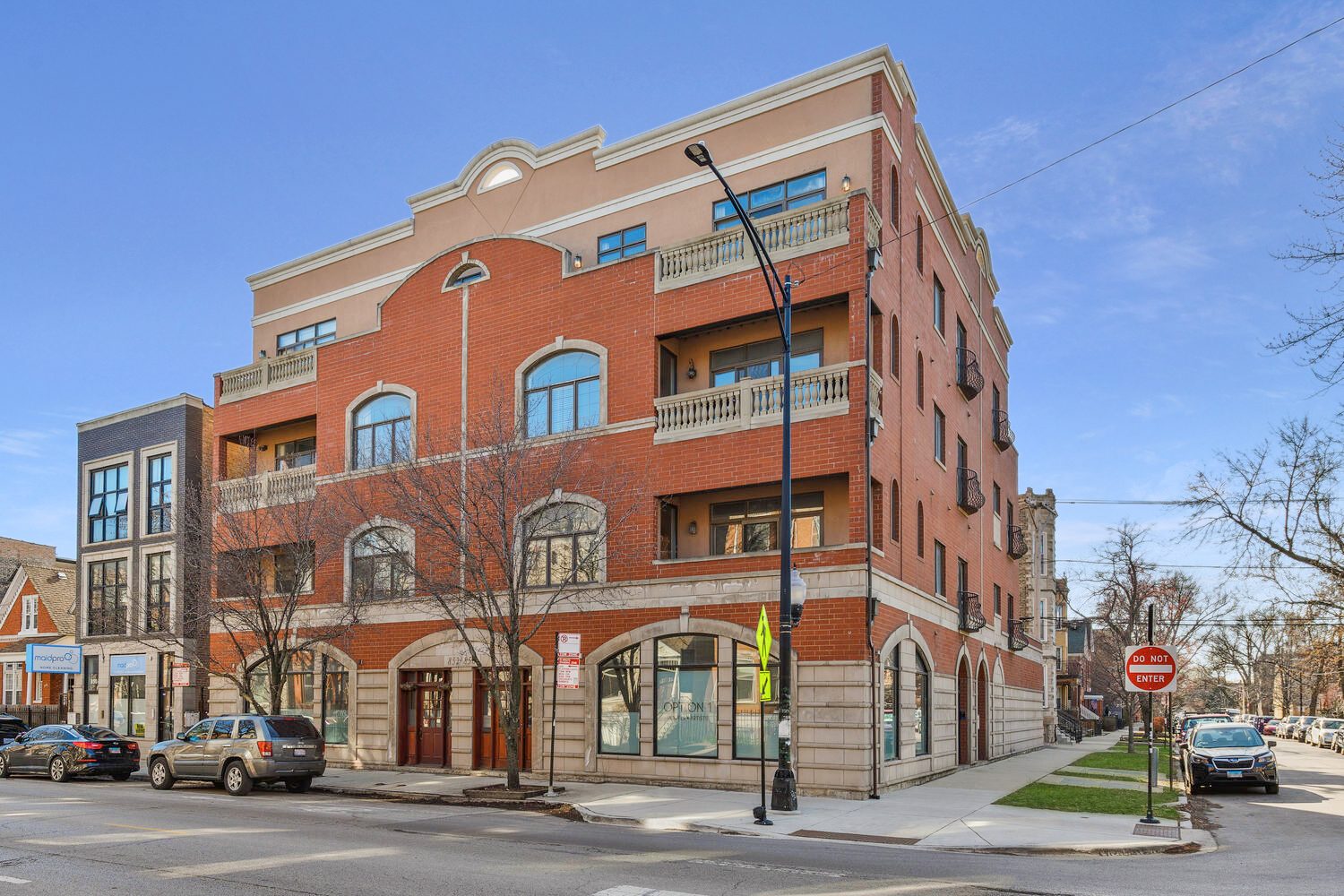 852 N Damen Avenue Unit: 4A