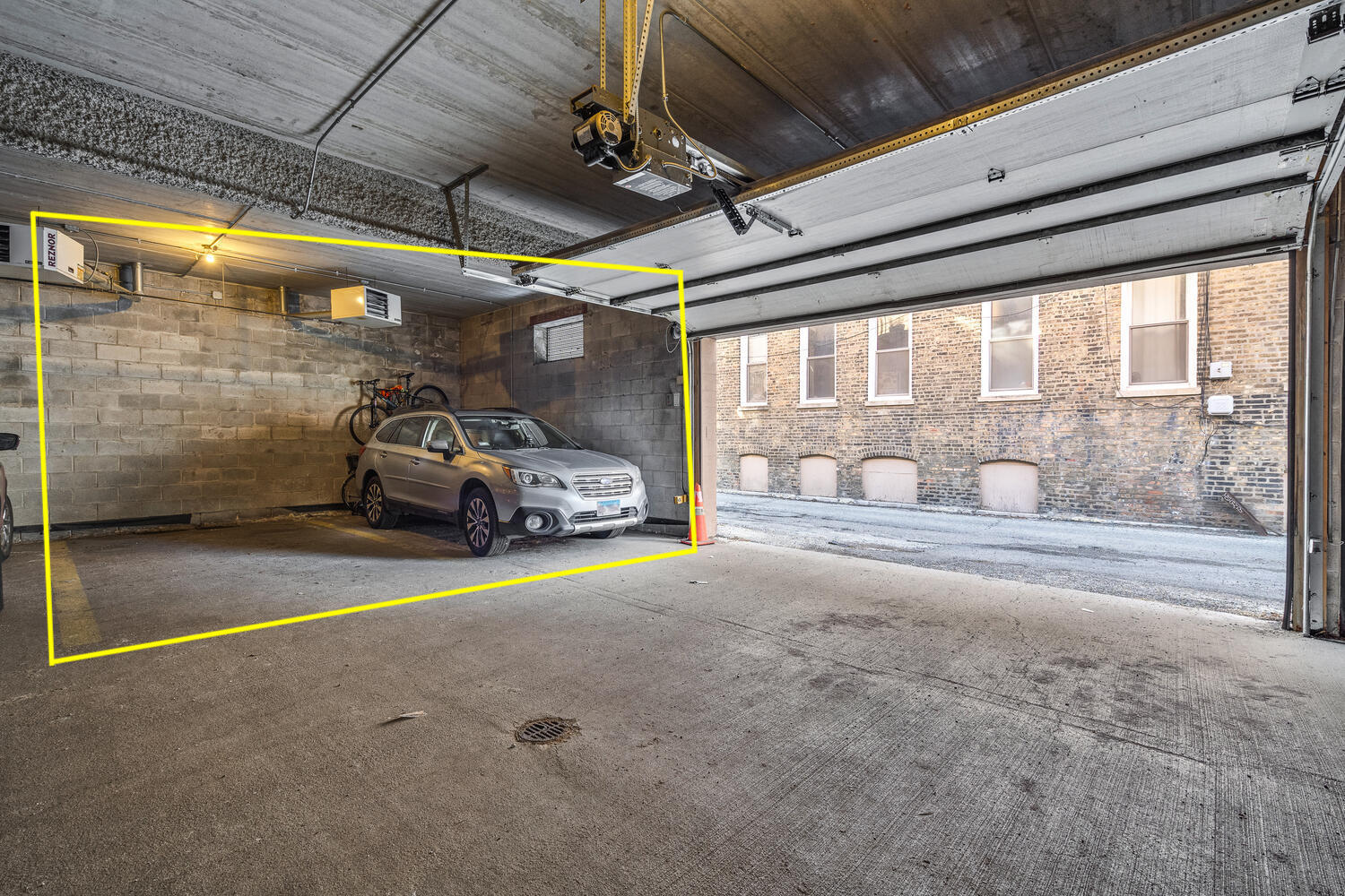 852 N Damen Avenue Unit: 4A