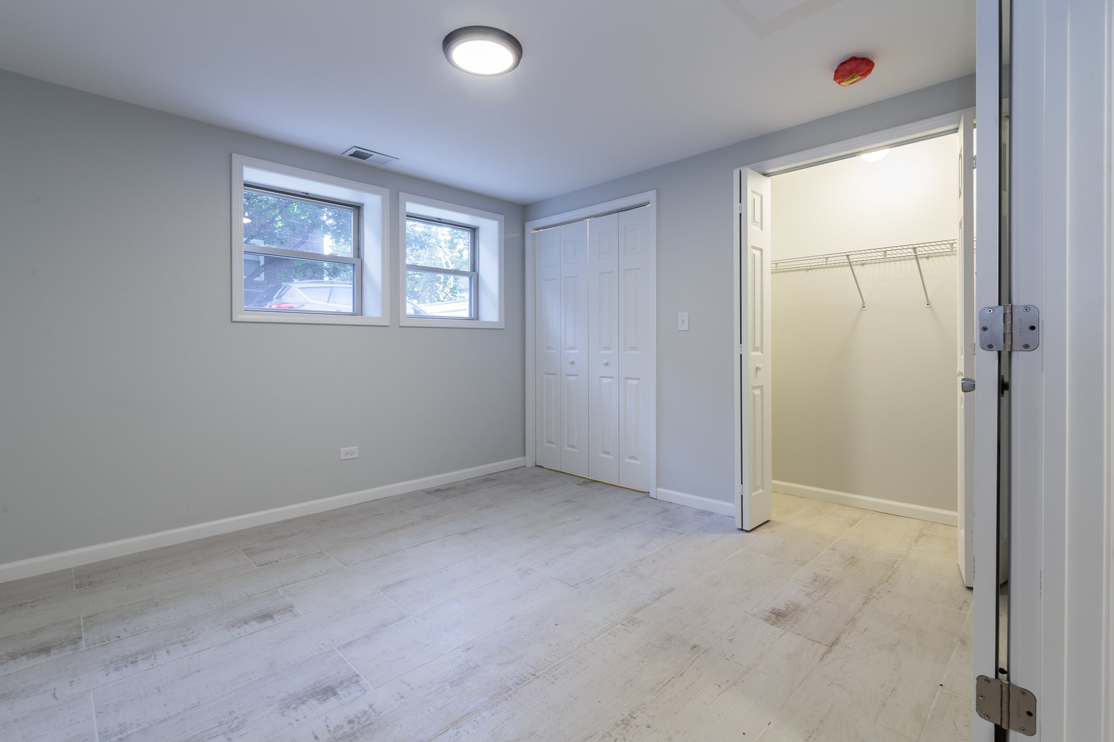 5134 N Oakley Avenue Unit: 1R