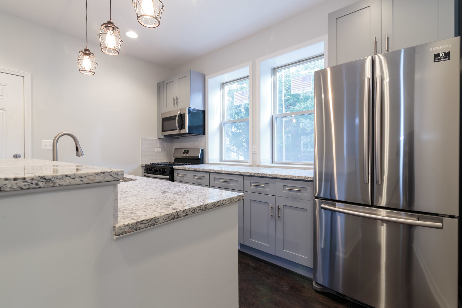 5134 N Oakley Avenue Unit: 1R