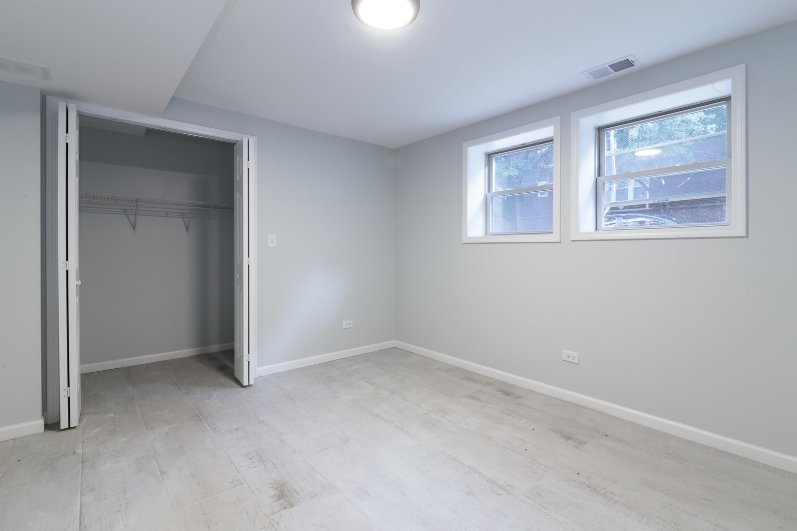 5134 N Oakley Avenue Unit: 1R