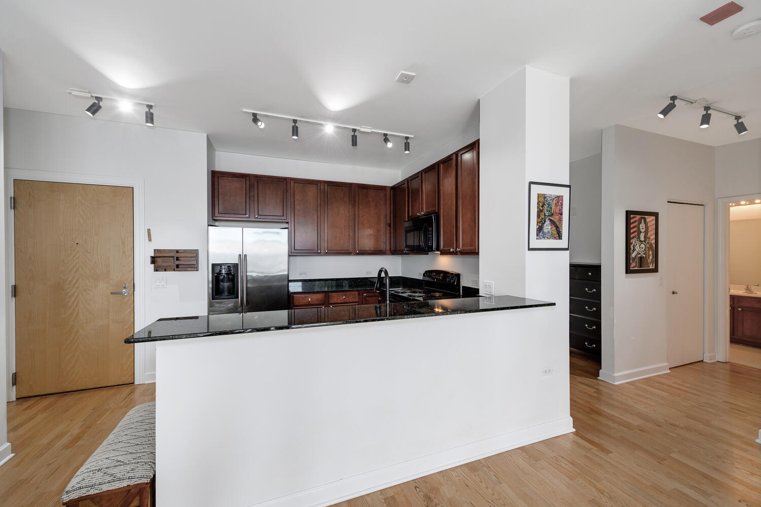 1629 S PRAIRIE Avenue Unit: 810