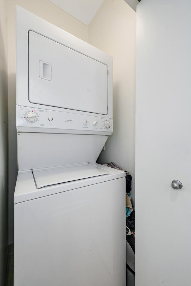 1629 S PRAIRIE Avenue Unit: 810