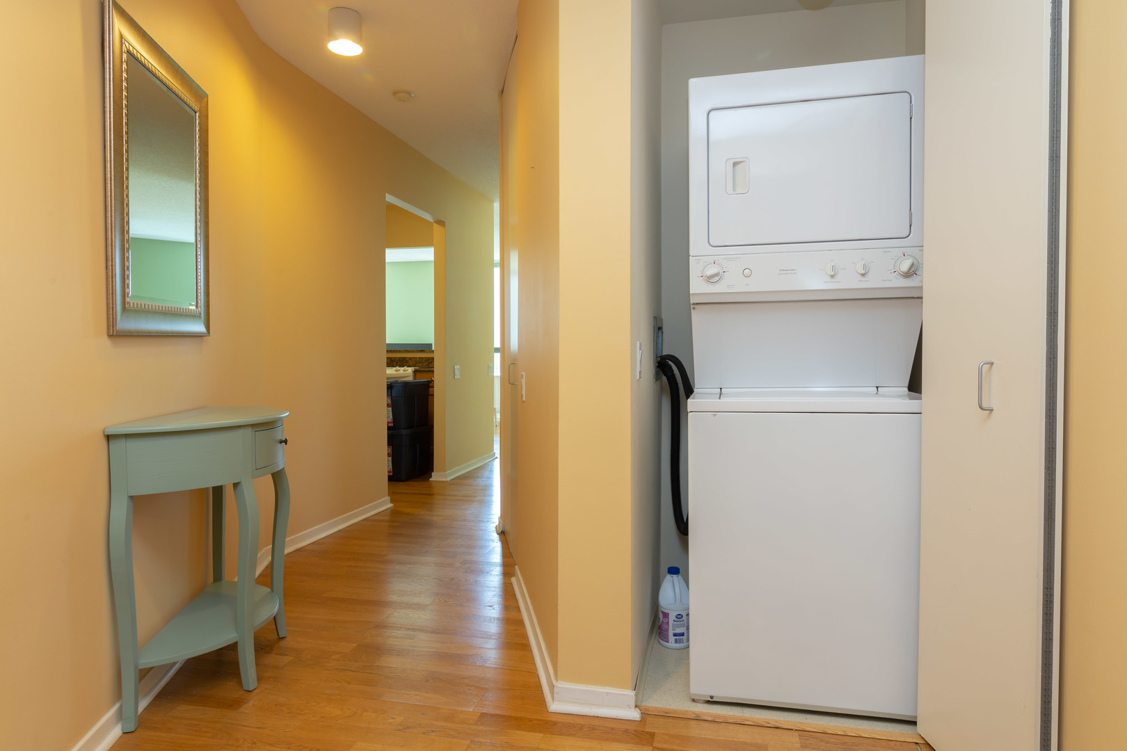 400 N LaSalle Street Unit: 908