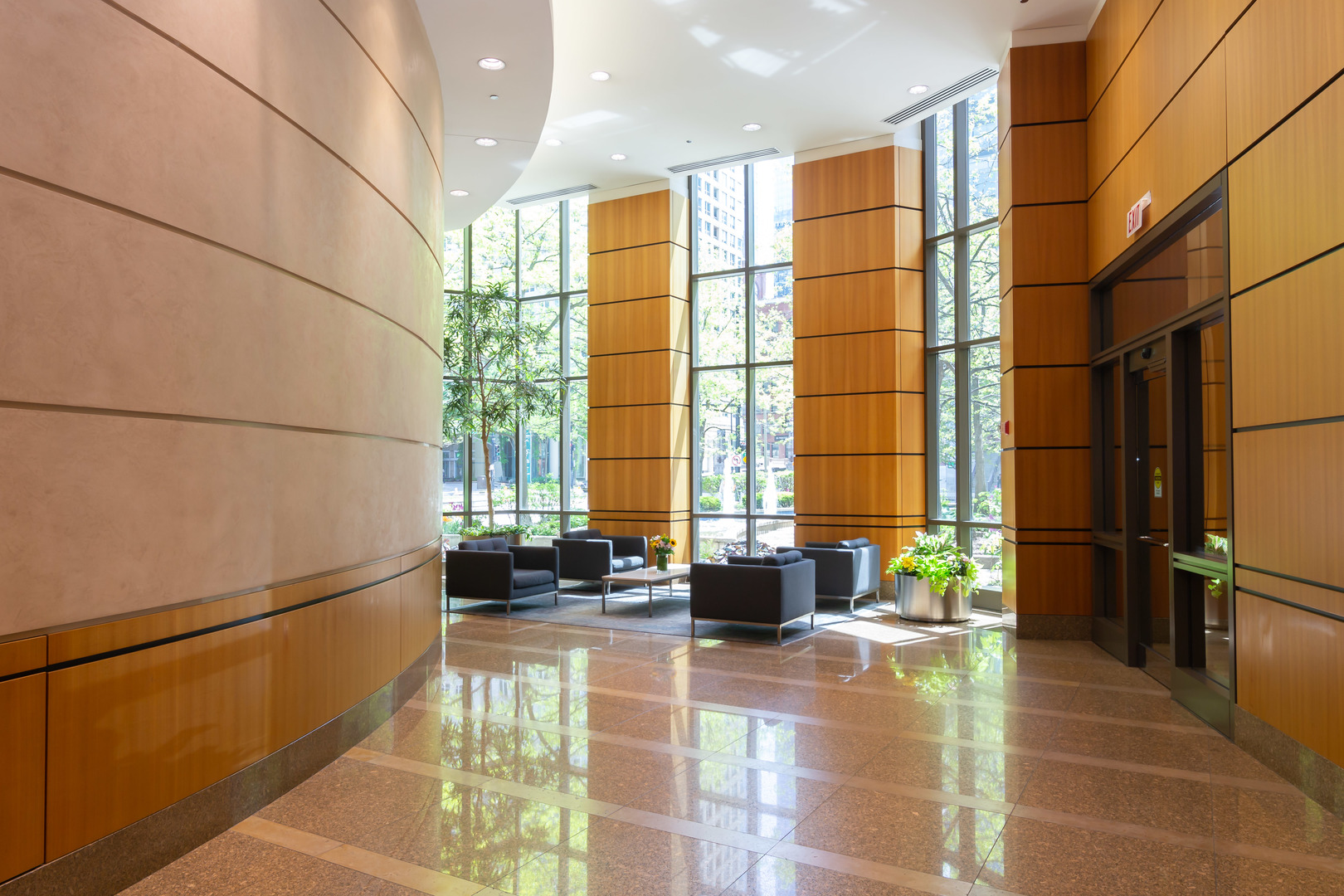 400 N LaSalle Street Unit: 908