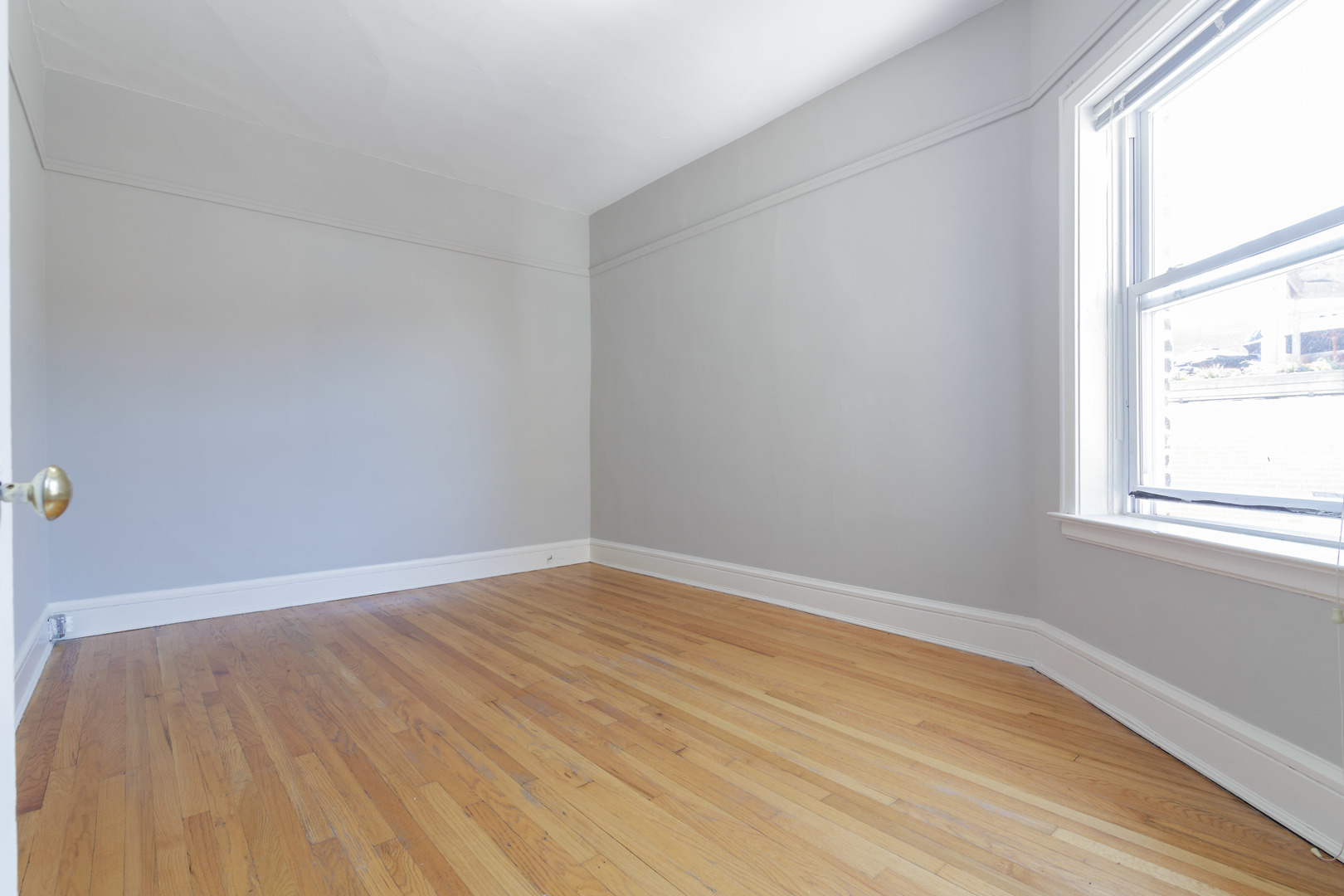 4754 N Lincoln Avenue Unit: 3