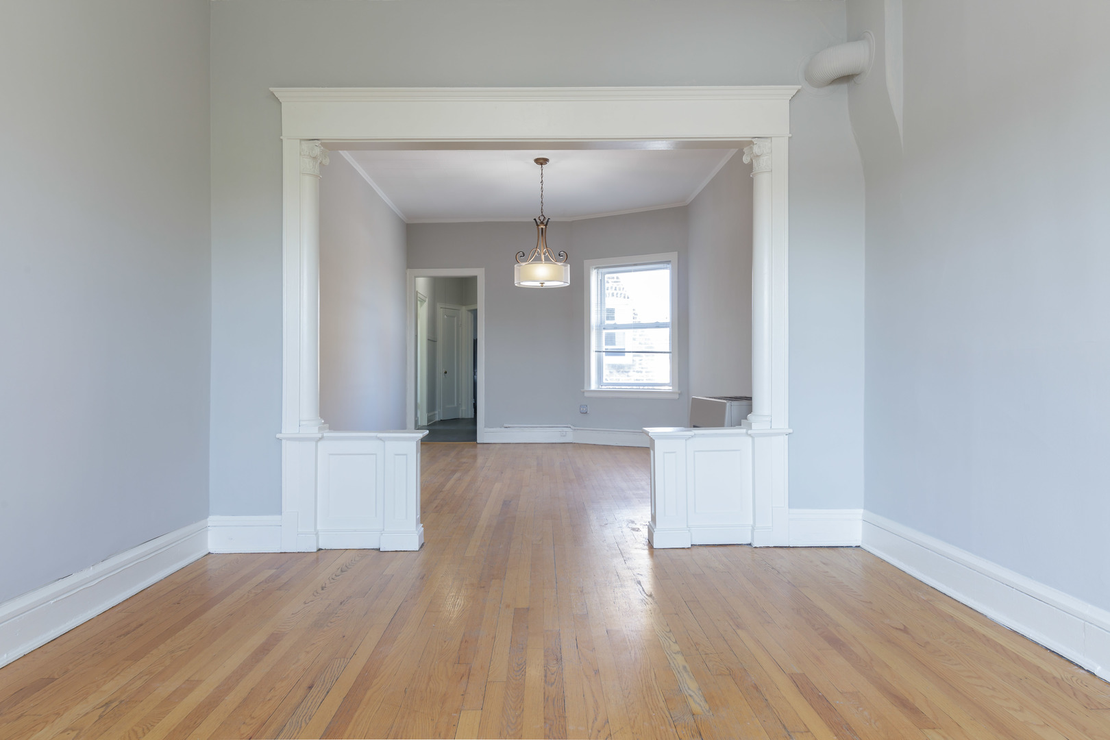 4754 N Lincoln Avenue Unit: 3