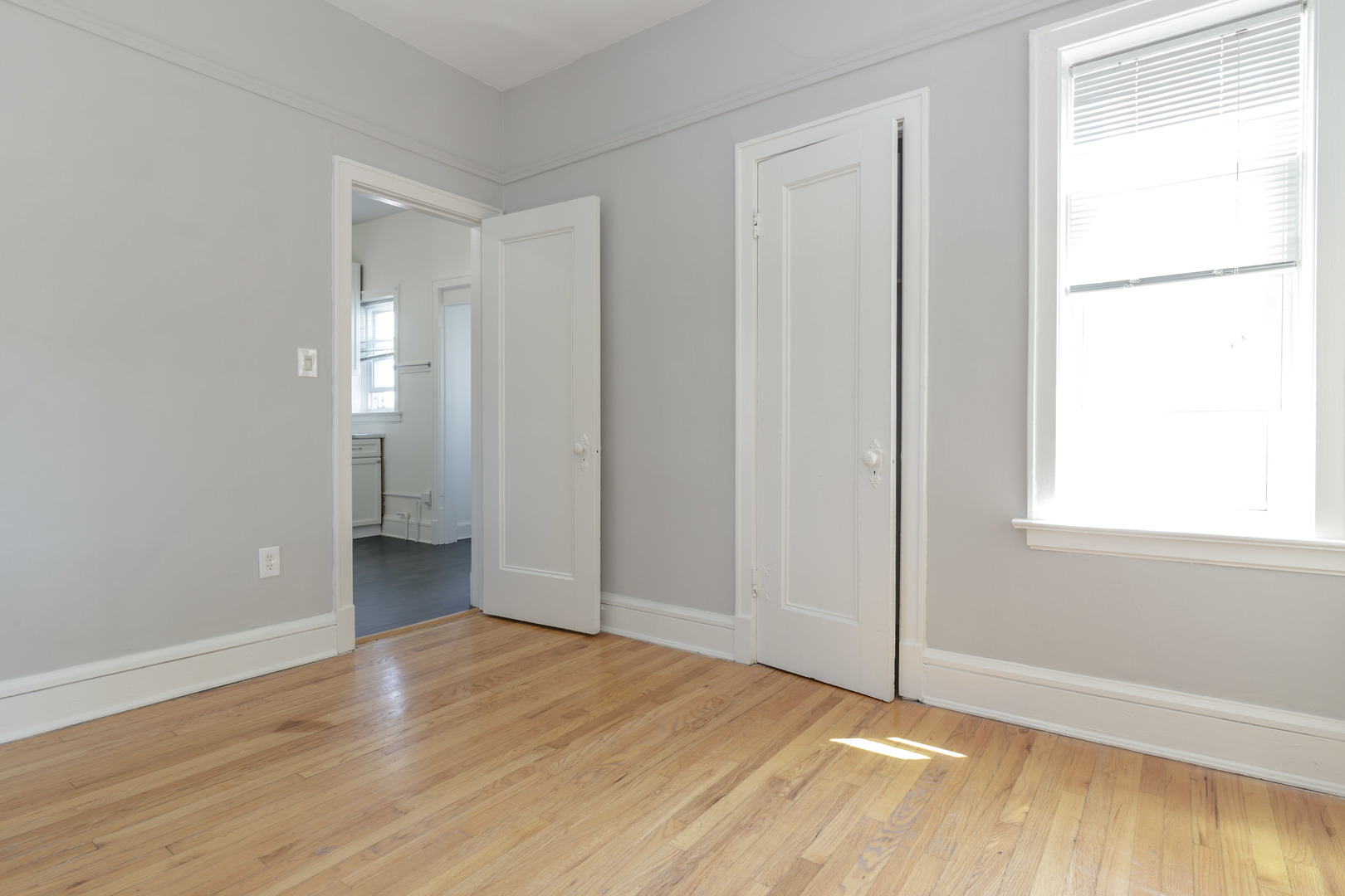 4754 N Lincoln Avenue Unit: 3