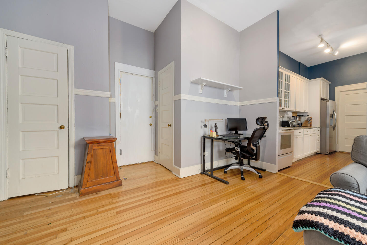 20 E Goethe Street Unit: 605