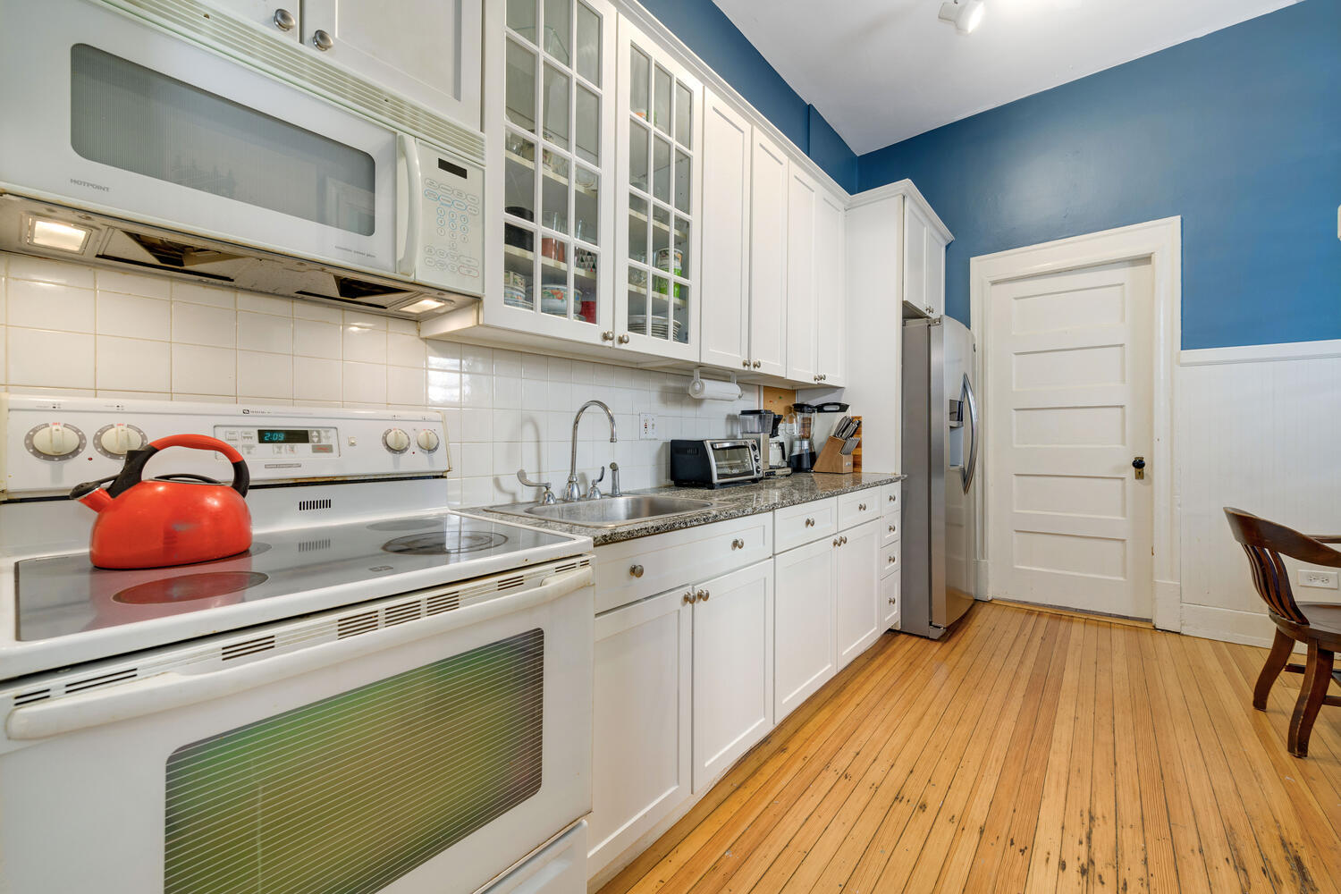20 E Goethe Street Unit: 605