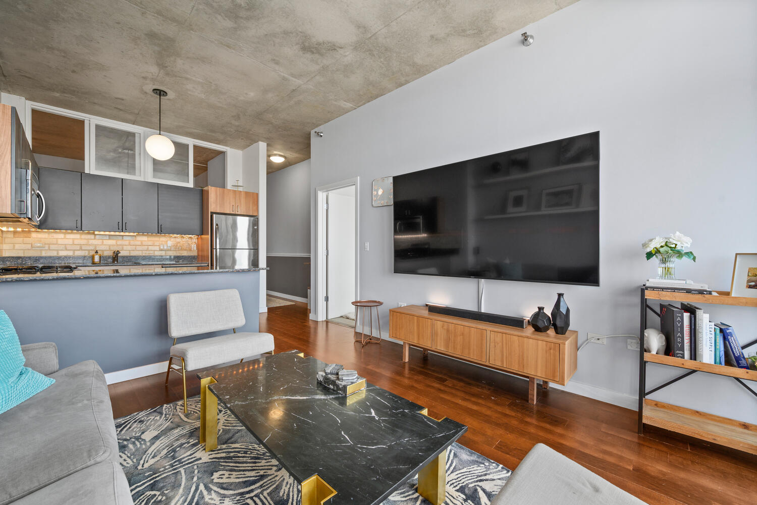 235 W Van Buren Street Unit: 3605