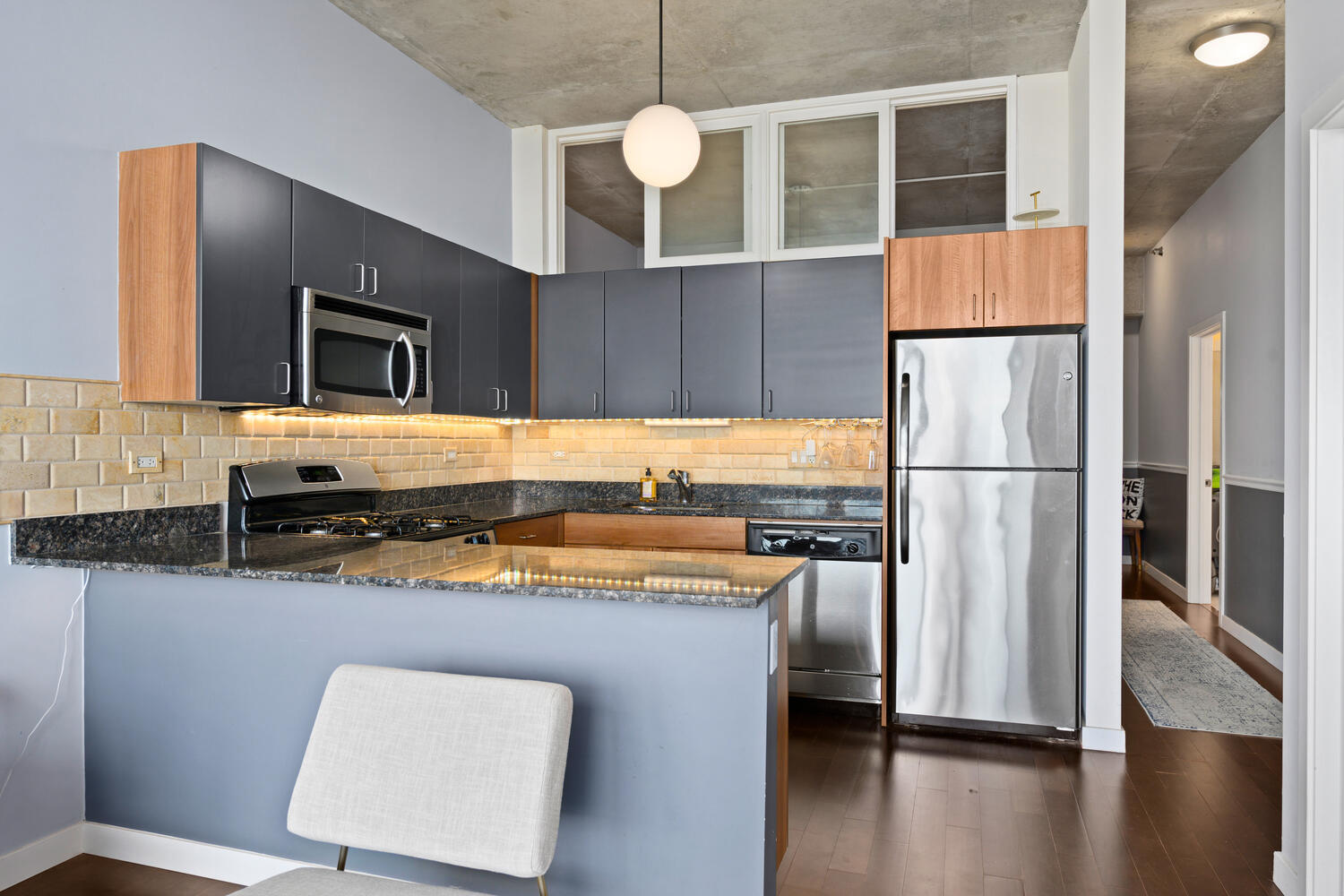 235 W Van Buren Street Unit: 3605