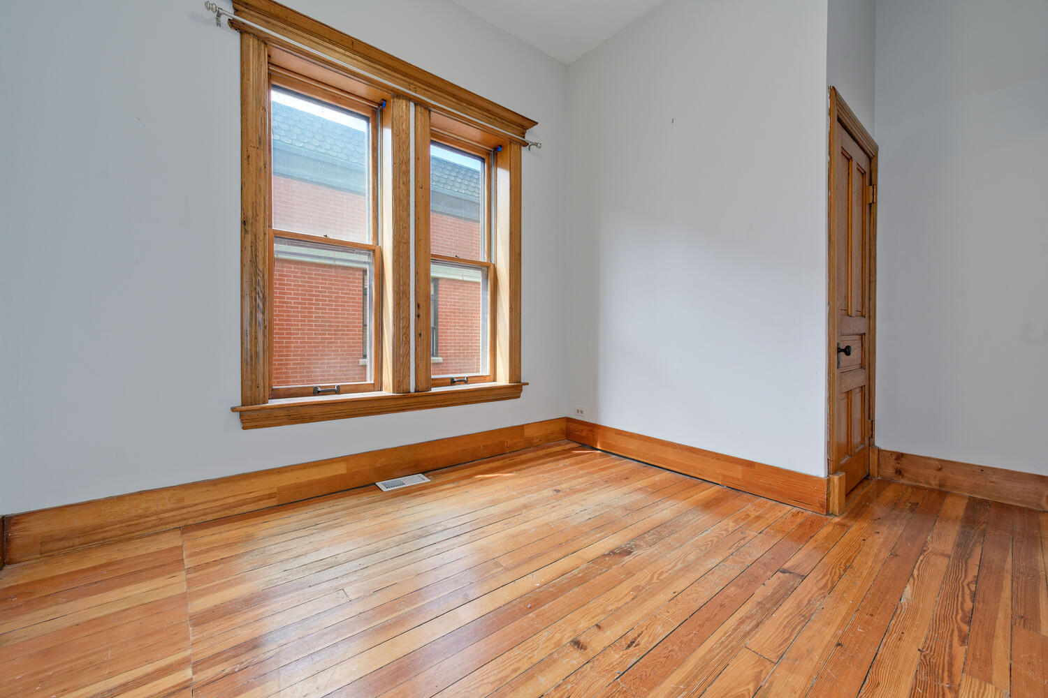 1539 W JACKSON Boulevard Unit: 2