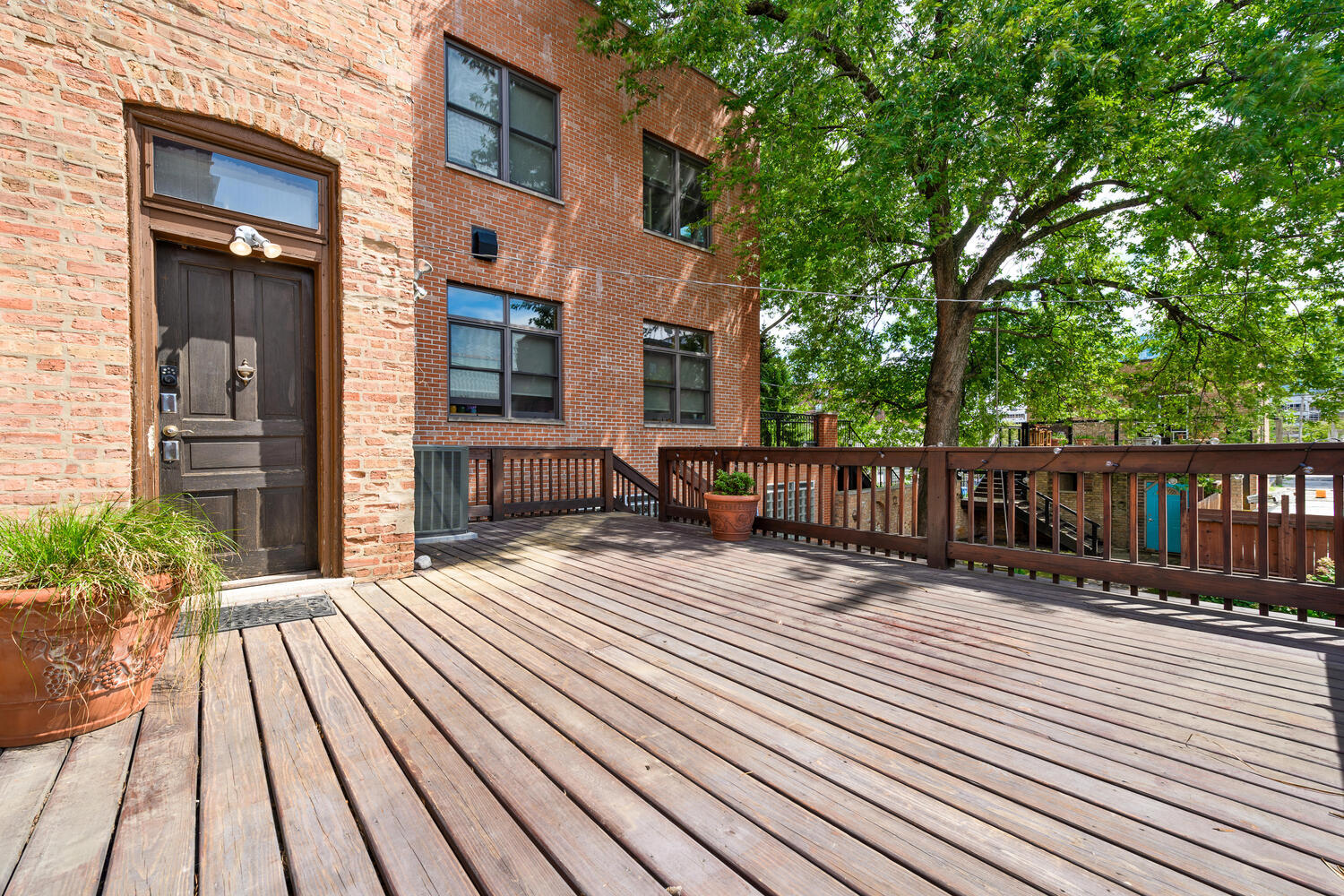 1539 W JACKSON Boulevard Unit: 2