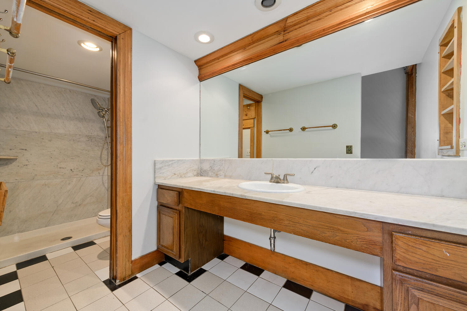 1539 W JACKSON Boulevard Unit: 2