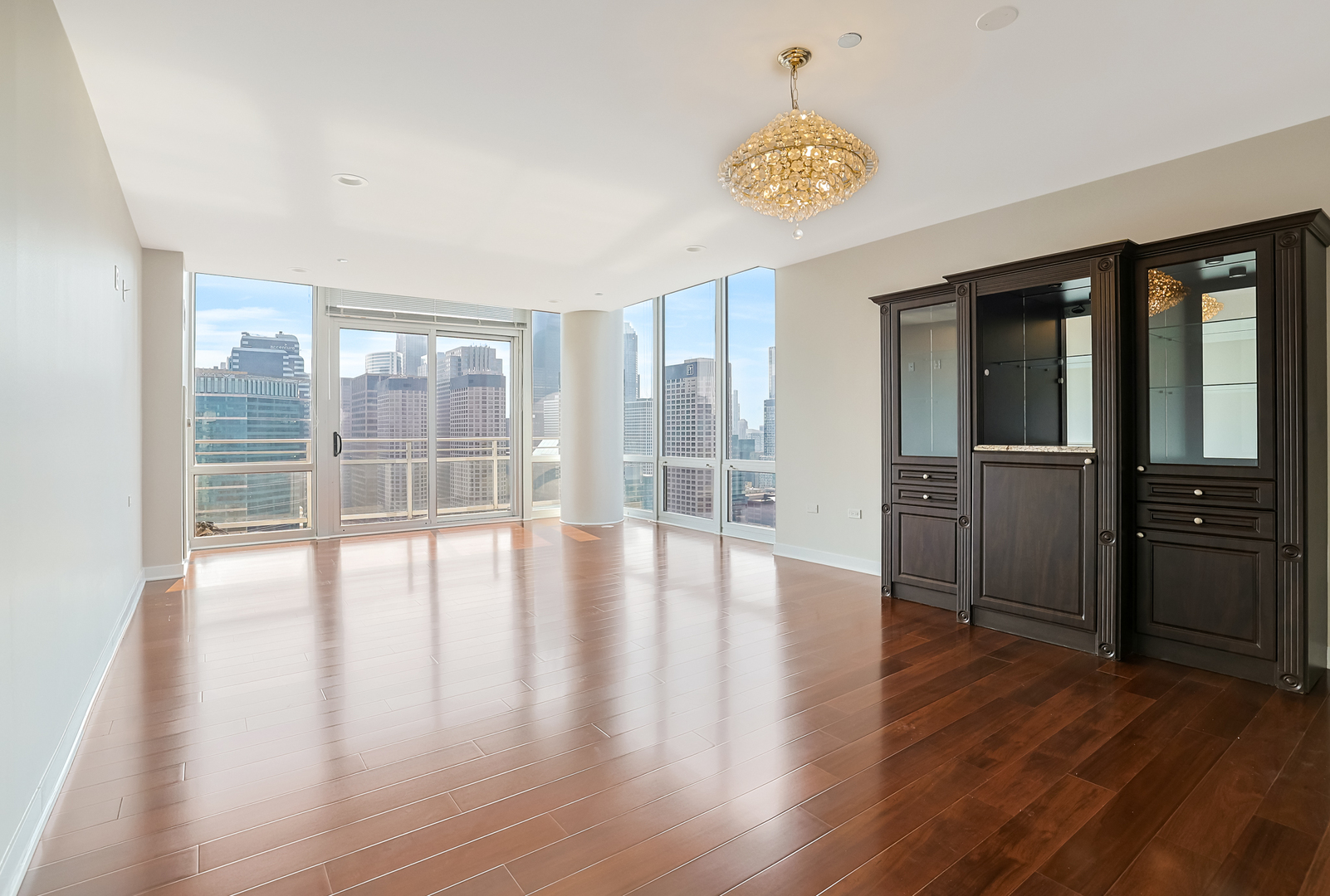 737 W Washington Boulevard Unit: 3307