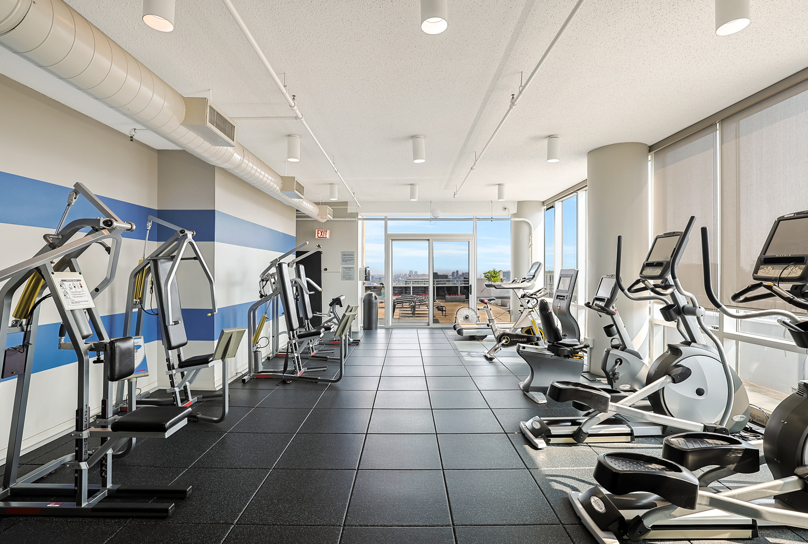 737 W Washington Boulevard Unit: 3307