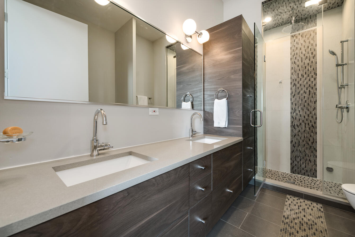 814 N Marshfield Avenue Unit: 3N