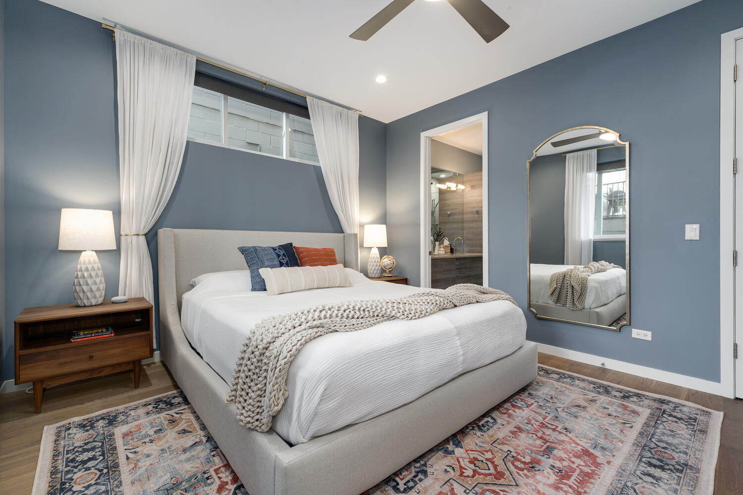 814 N Marshfield Avenue Unit: 1N