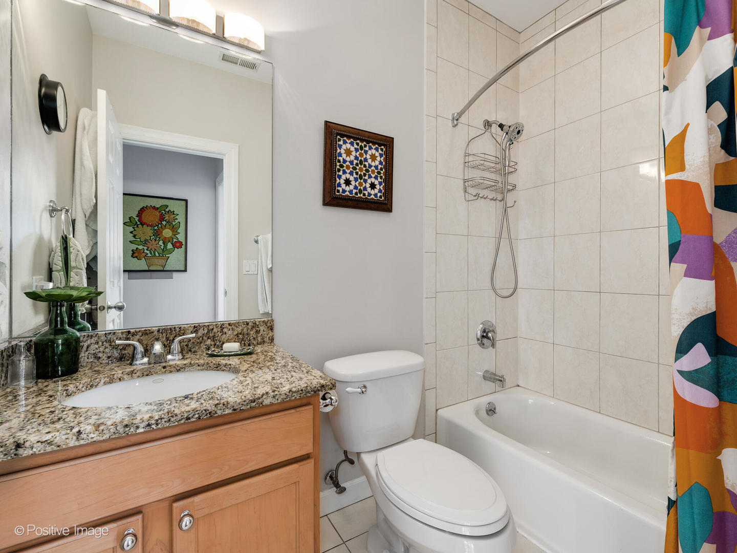 2207 N WESTERN Avenue Unit: 2B