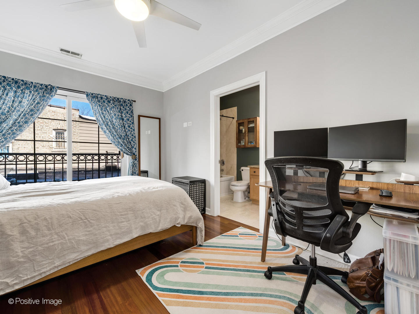 2207 N WESTERN Avenue Unit: 2B