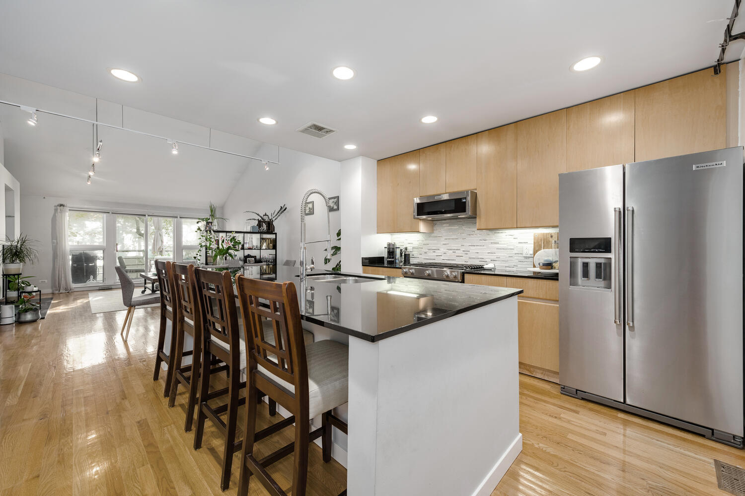 2828 N Talman Avenue Unit: G