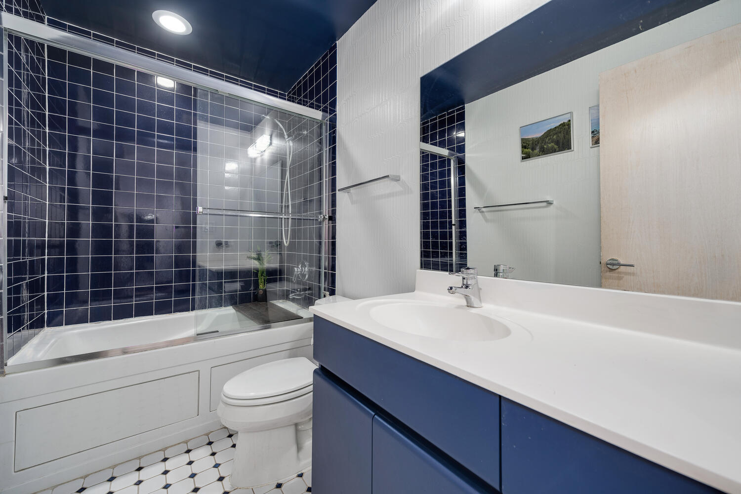 2828 N Talman Avenue Unit: G