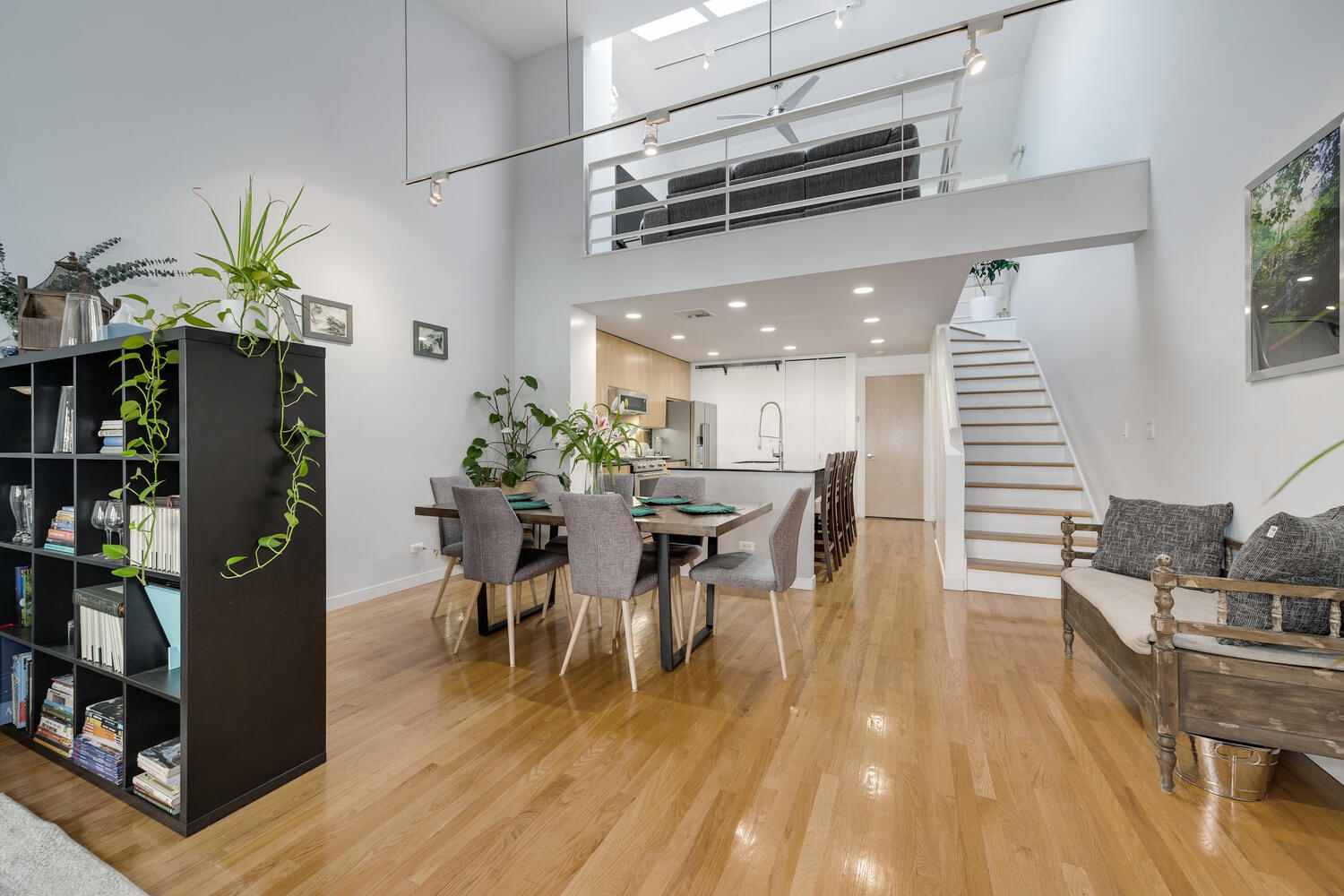 2828 N Talman Avenue Unit: G